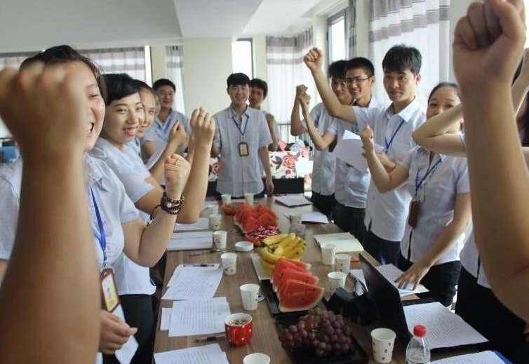員工風(fēng)采的搜索結(jié)果_百度圖片搜索.jpg